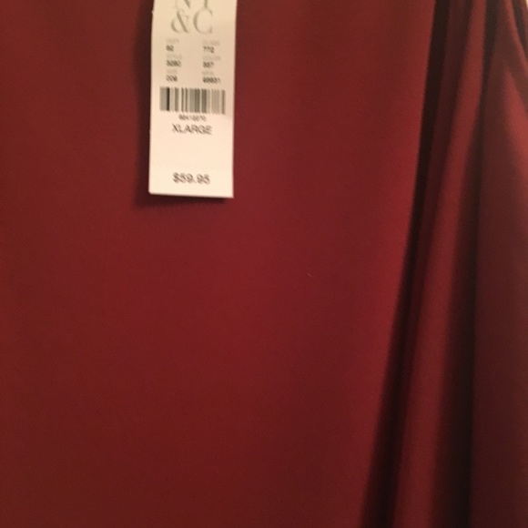 Cold shoulder dress - Picture 2 of 2